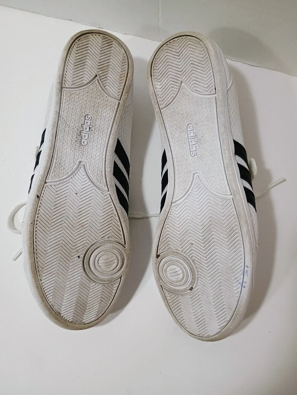 Adidas Diona 2.0 Sneakers Athletic Tennis Shoes White Black Women's Sz 9